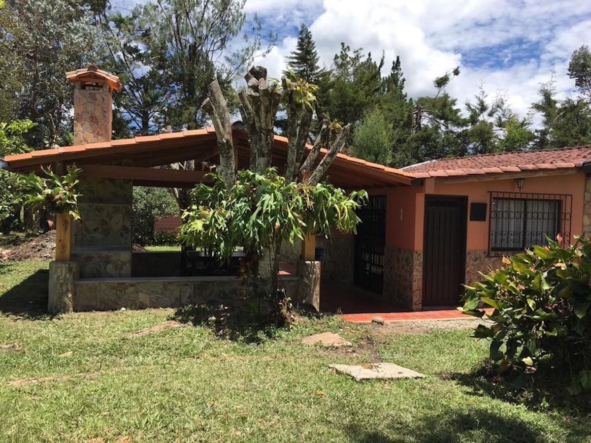 הוילה Guatapé La Casa De Piedra מראה חיצוני תמונה