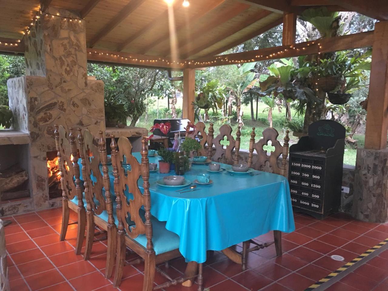 הוילה Guatapé La Casa De Piedra מראה חיצוני תמונה